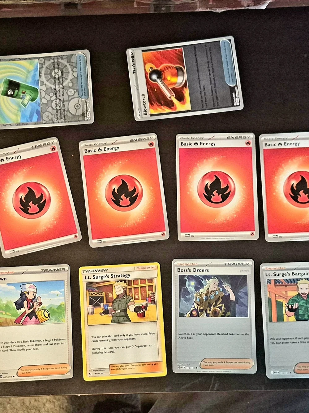 Pokémon Trading Card Game Card Lot Red & Yellow